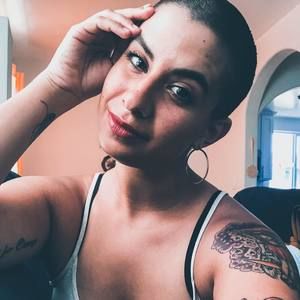 Meet your Posher, Stephanie